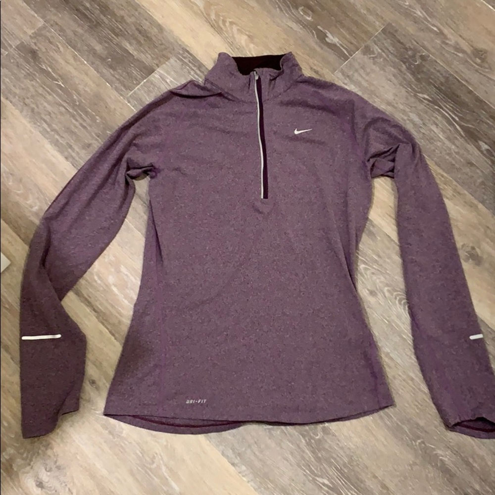 Nike Element light weight quarter zip